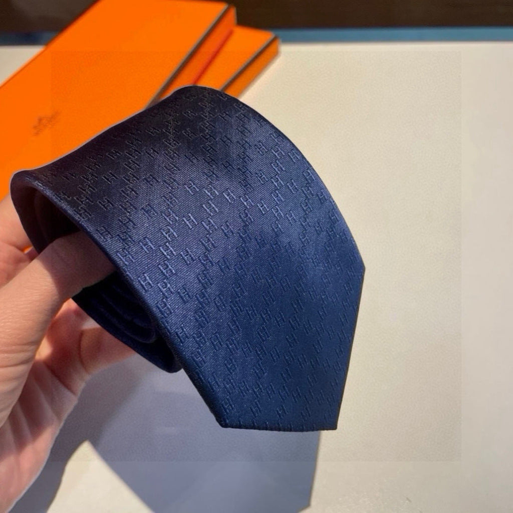 Hermès Men's Diamond H Pattern Silk Tie