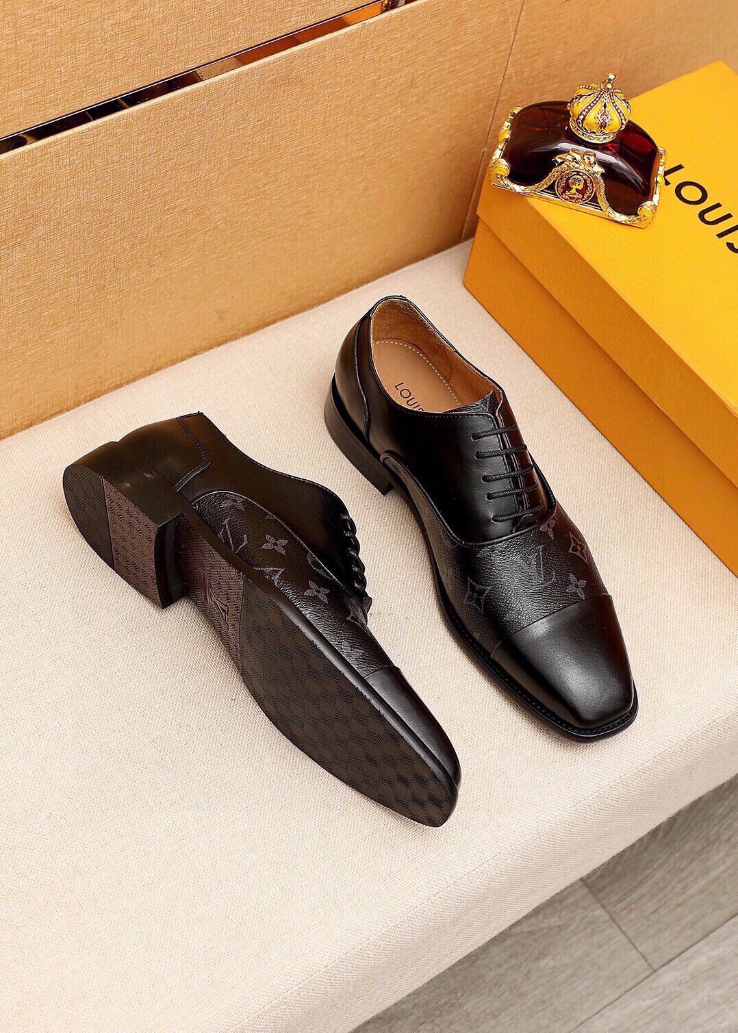 Louis Vuitton Patterned Panel Lace-Up Dress Shoes