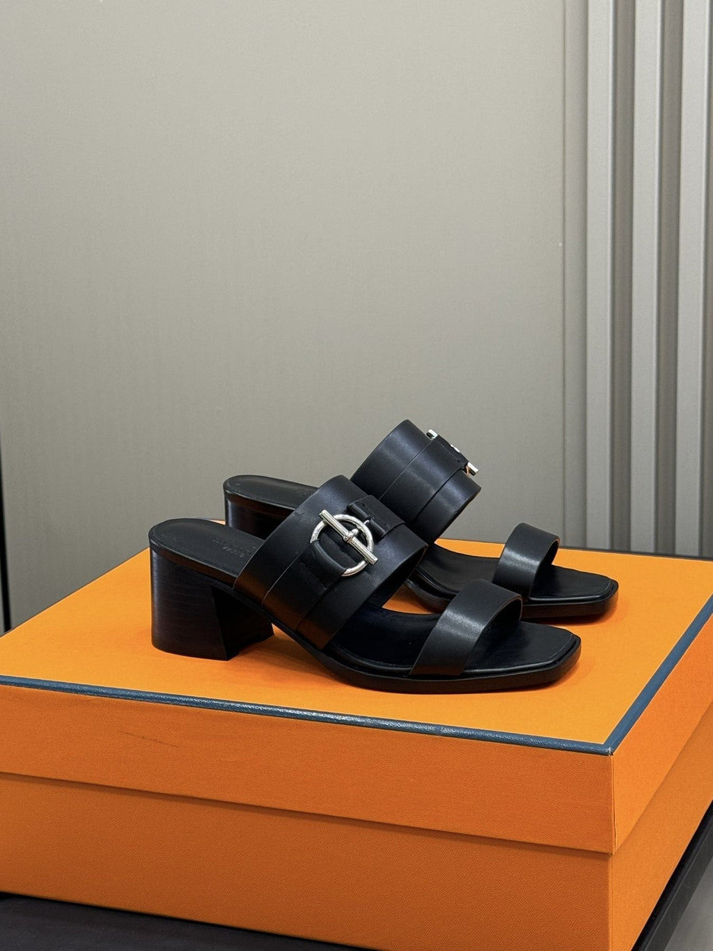 Hermès Women's Kute Buckle Block-Heel Slide Sandals